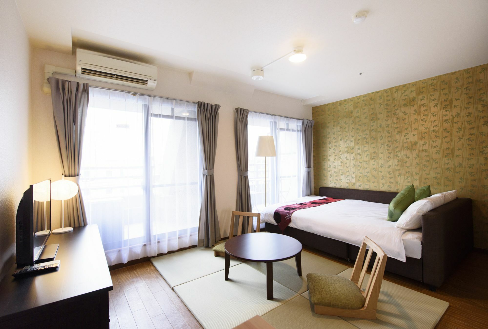 Rejoice Karasuma Oike Aparthotel